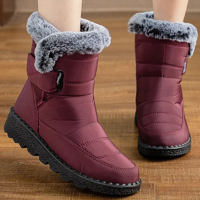 Bota Feminina de Inverno em Couro Legítimo - Cordelle